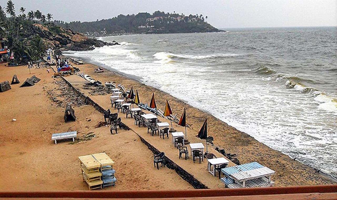 Fabhotel Wateredge Beach Resort Kovalam Exterior photo